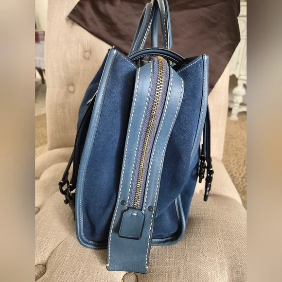 Authentic Coach Navy Blue Suede And Leather 1941 Rogue 36 Tote Bag - Picture 4 of 16